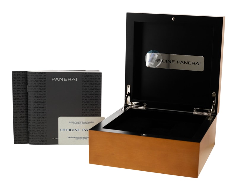 Panerai Radiomir Manual PAM00380 Image 4